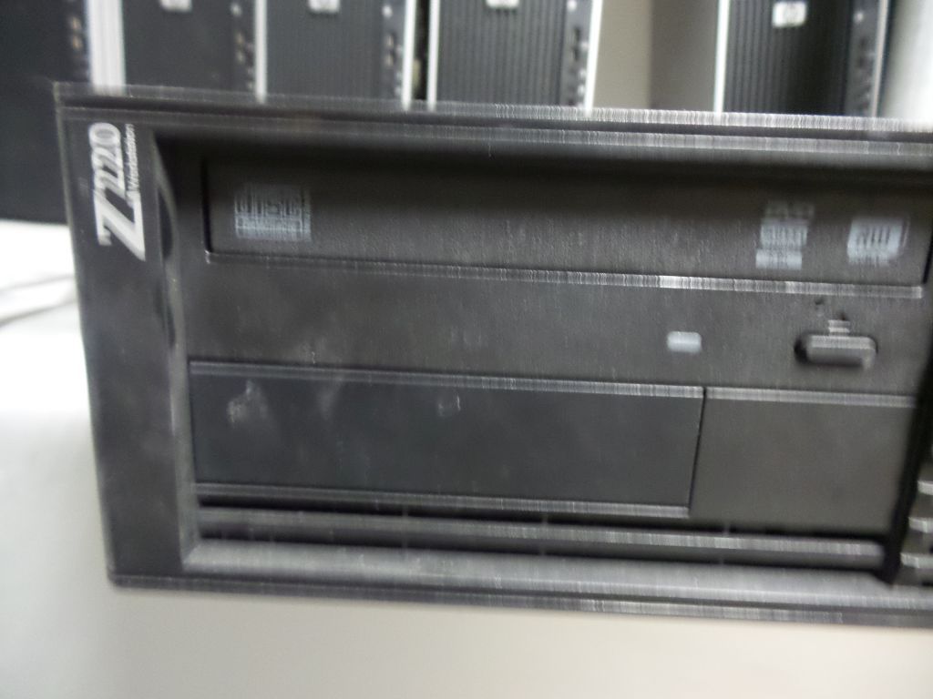 Lote 011 - 2 Workstation HP Z220 SFF - Imagen 4