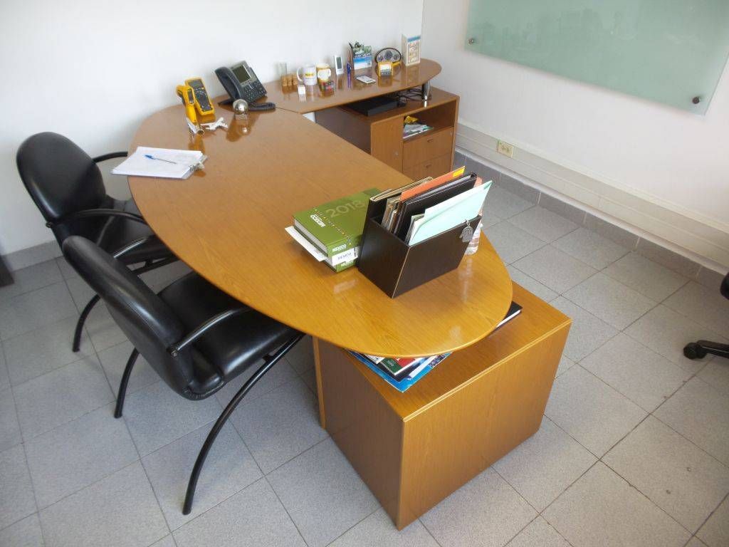 Lote 148 - Escritorio en L con 4 archiveros con credenza, dos metálicos y dos de madera - Imagen 8