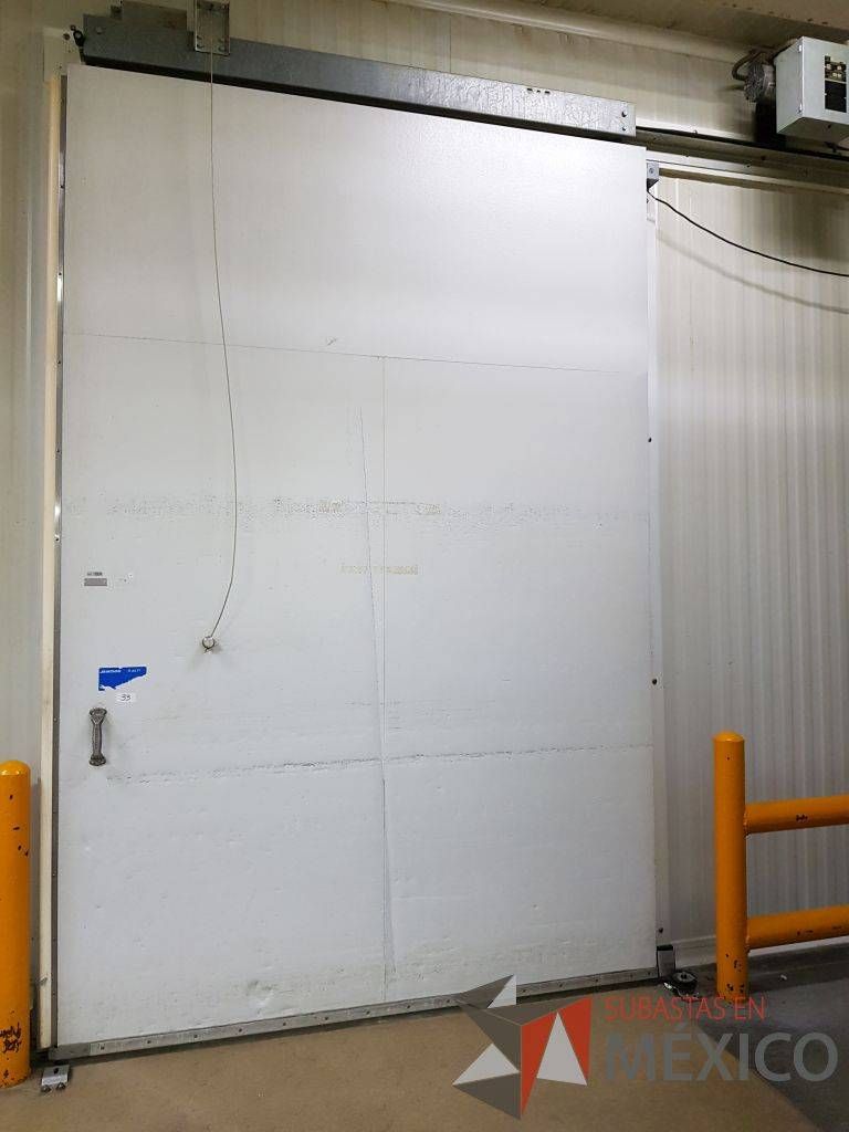 Lote 131 - Puerta para cámara fría, automatizada, no sirve sistema eléctrico - Imagen 2