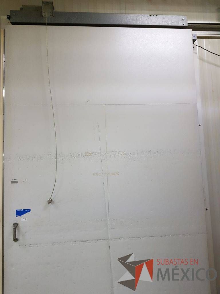 Lote 131 - Puerta para cámara fría, automatizada, no sirve sistema eléctrico - Imagen 3