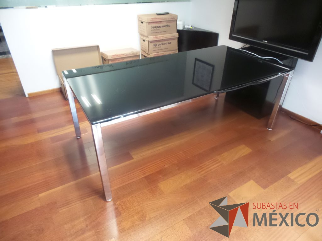 Lote 096 - Mesa de trabajo de dirección con superficie de cristal en color negro - Imagen 5