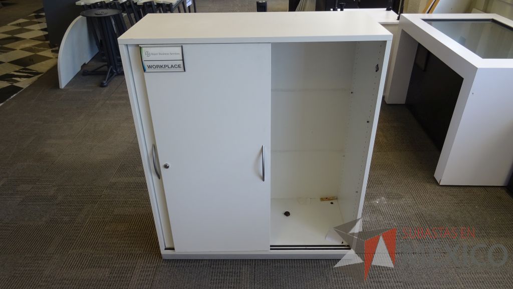 Lote 246 - 6 Gabinetes, Credenza, Mesa, Credenza, Archiveros - Imagen 5