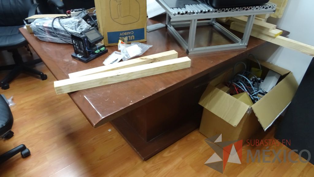 Lote 010 - Mesa para sala de juntas en 3 secciones - Imagen 5