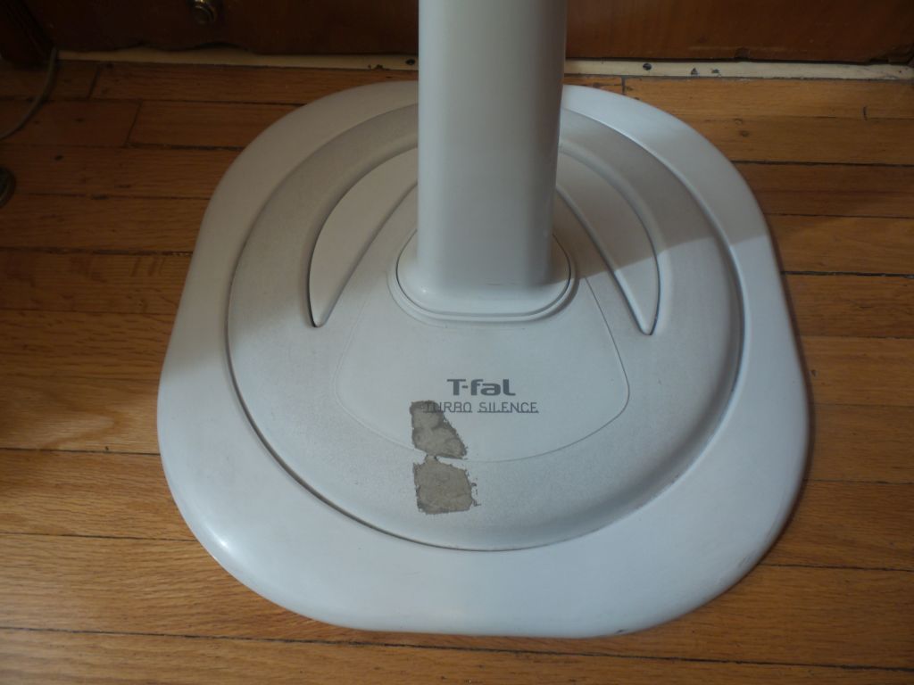 Lote 061 - 2 Ventiladores de pie color blanco marca T-fal, 3 velocidades (copia) - Imagen 7