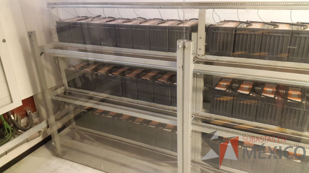 Lote 011 - UPS con Banco de baterias marca SIEMENS, modelo 5230, capacidad 30 KVA - Imagen 5