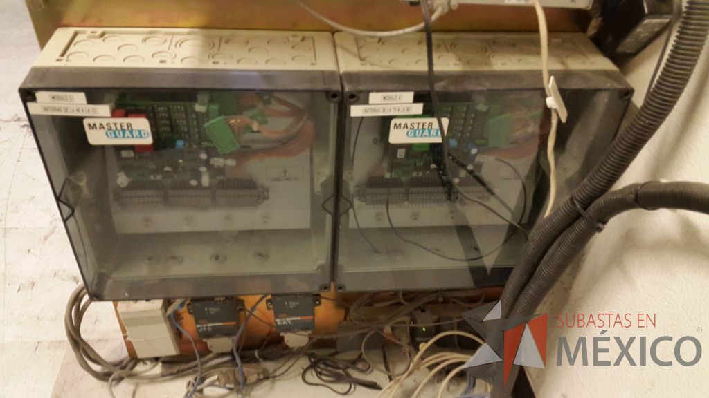 Lote 011 - UPS con Banco de baterias marca SIEMENS, modelo 5230, capacidad 30 KVA - Imagen 8
