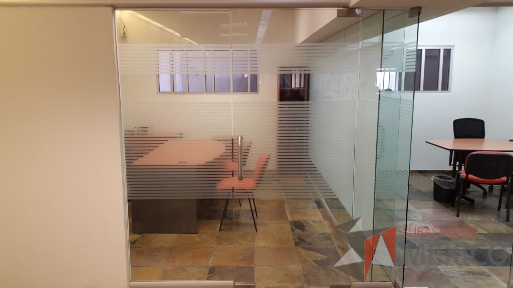 Lote 006 - Cancel compuesto por 2 puertas y 5 hojas de vidrio