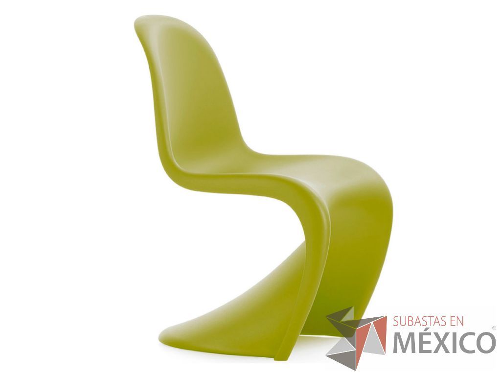 Lote 112 - Panton chartreuse. Silla de polipropileno teñido, en acabado mate.