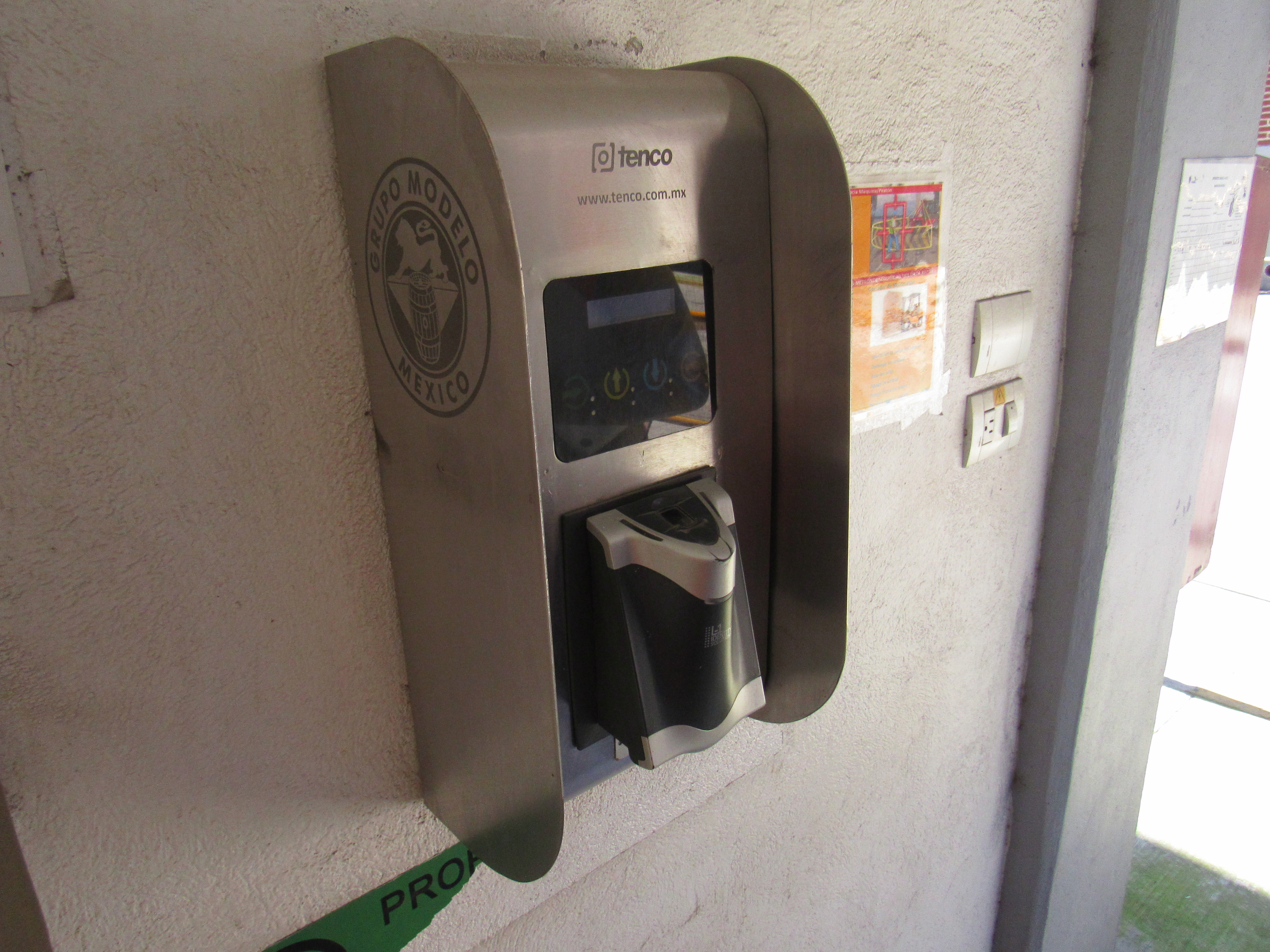 Lote 533 - Unidad de tiempo y asistencia conformado por lector biométrico - Imagen 4
