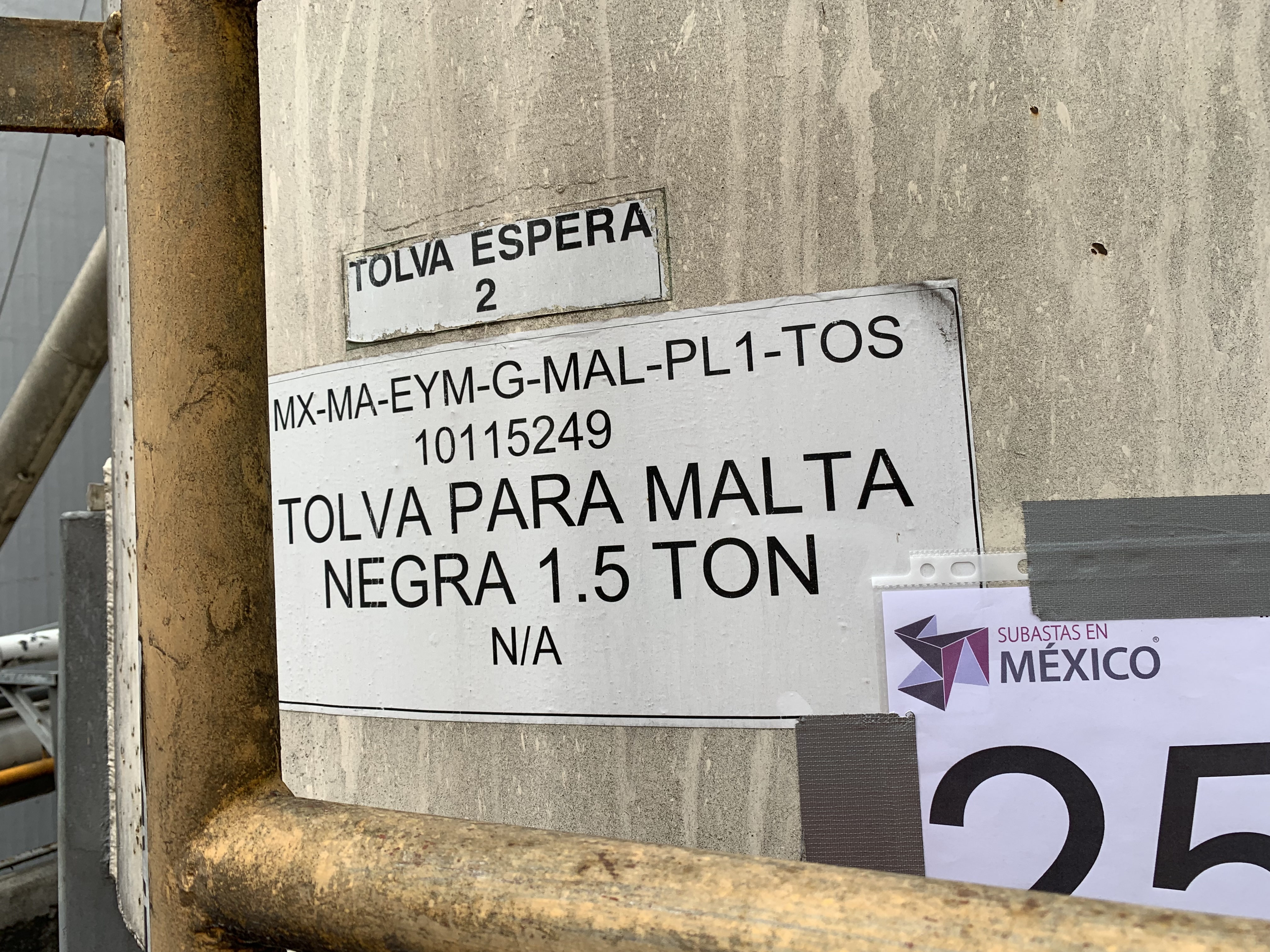 Lote 255 - Tolva metálica 2 de espera para adecuación malta (negra) - Imagen 3