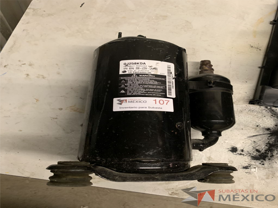 Lote 015 - Transformador Seco 75 KVA de 480 a 220, Compresor, Hidroneumático, Motores, ,etc.