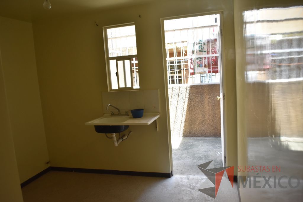 Lote 002 - Casa Habitación ubicada en Tecámac, 3 niveles, 4 recámaras, 2 baños y medio - Imagen 64
