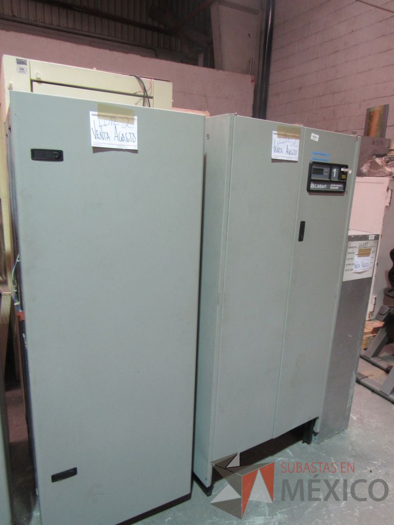 Lote 002 - 3 Cajas fuertes, 2 UPS, 3 archiveros, 4 sillones... - Imagen 61
