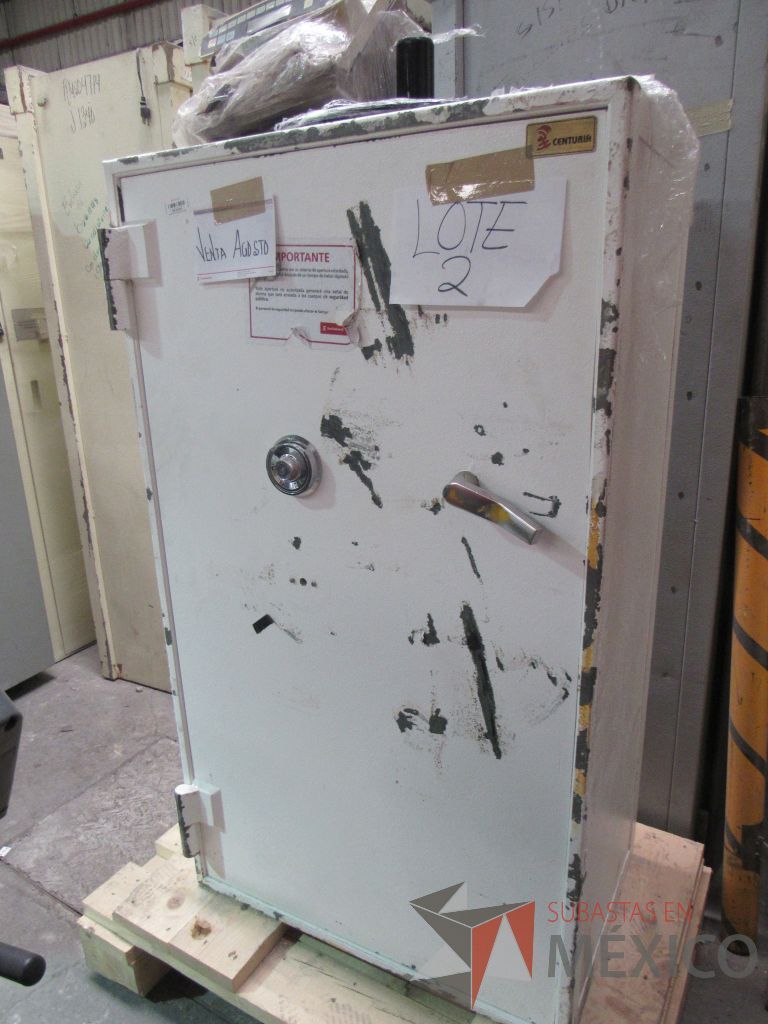 Lote 002 - 3 Cajas fuertes, 2 UPS, 3 archiveros, 4 sillones... - Imagen 16