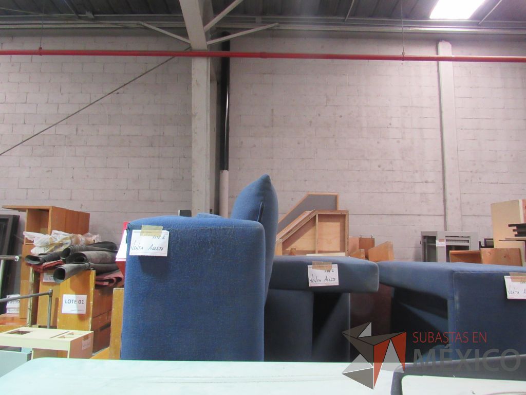 Lote 002 - 3 Cajas fuertes, 2 UPS, 3 archiveros, 4 sillones... - Imagen 14