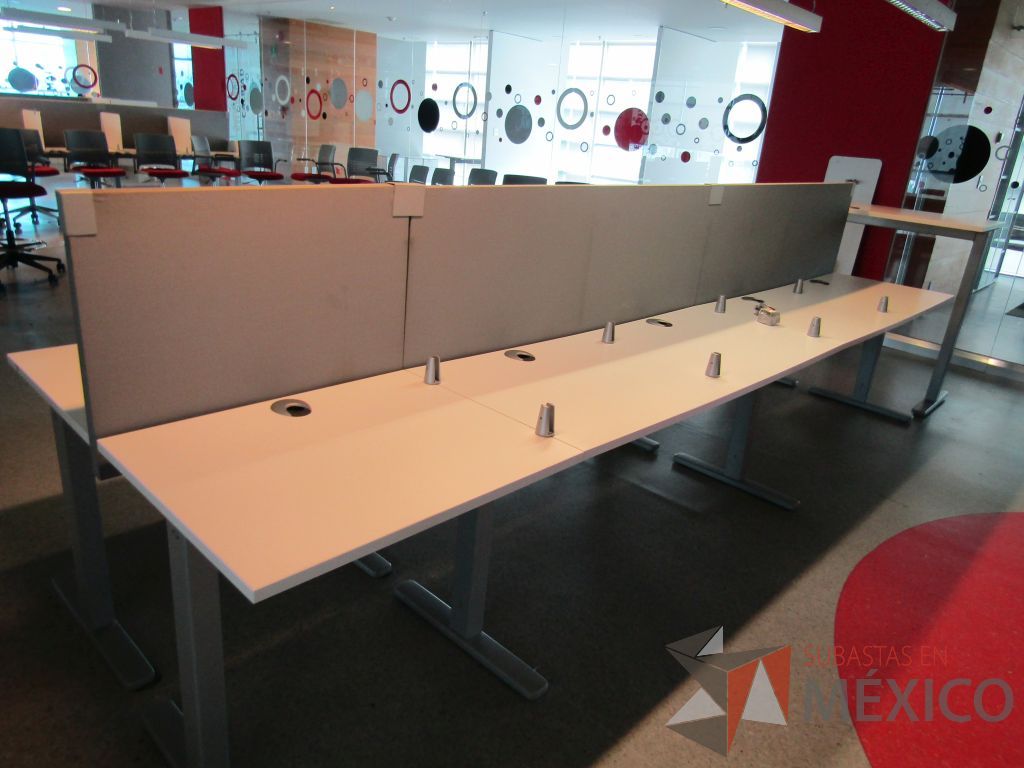 Lote 042 - Estación de trabajo para Call Center para 10 Personas y Mesa para Supervisor - Imagen 6