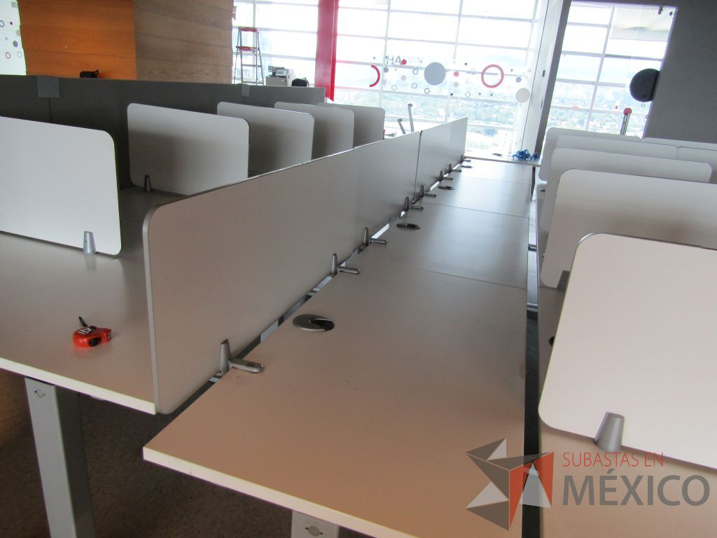 Lote 027 - 2 Estaciones de Trabajo Lineales, 4 y 2 Personas tipo Call Center - Imagen 2