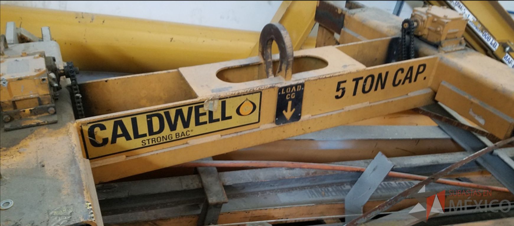Lote 020 - Grúa aérea alimentador de hojas de acero Caldwell con postes - Imagen 2