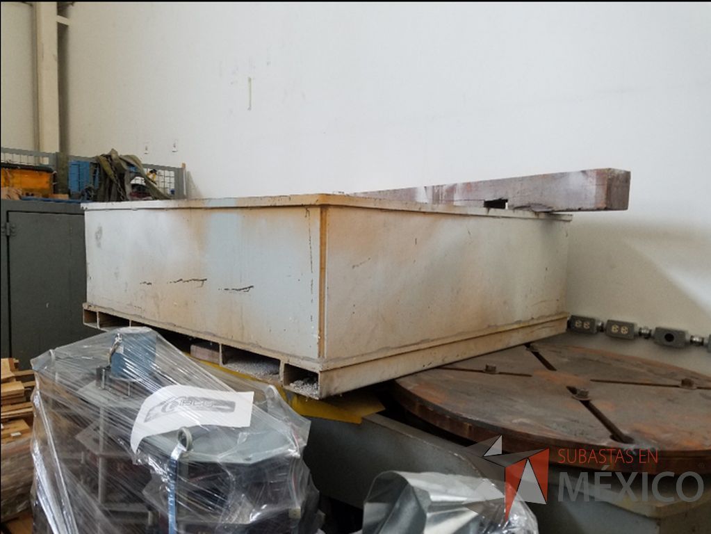 Lote 020 - Grúa aérea alimentador de hojas de acero Caldwell con postes - Imagen 3