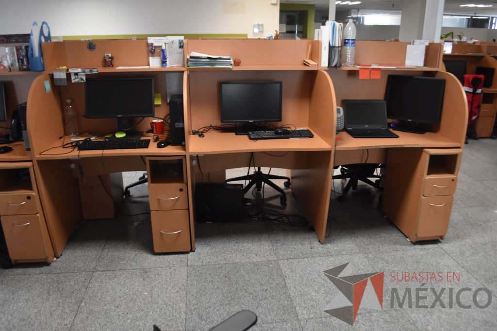Lote 034 - Estación de trabajo para 18 personas tipo call center - Imagen 5