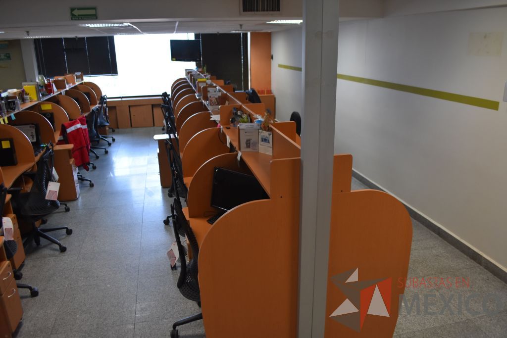Lote 035 - Estación de trabajo para 18 personas tipo call center - Imagen 9
