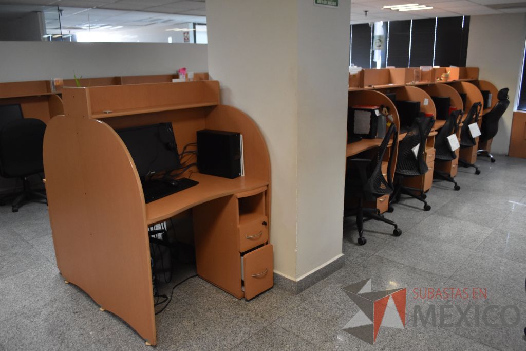 Lote 039 - 2 Estaciones de trabajo tipo call center - Imagen 15