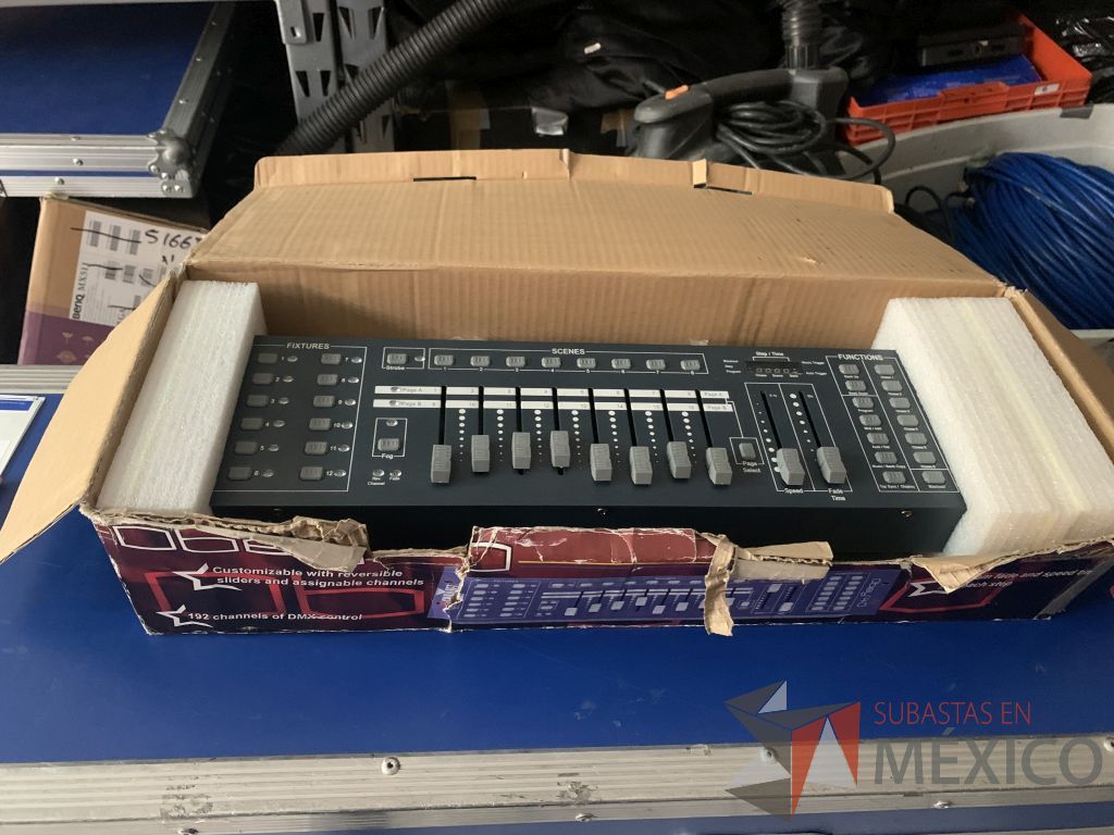 Lote 093 - Mixer de iluminación