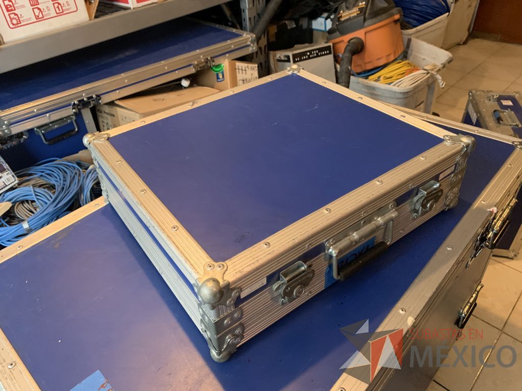Lote 106 - Case para resguardo de bienes como micrófonos - Imagen 12