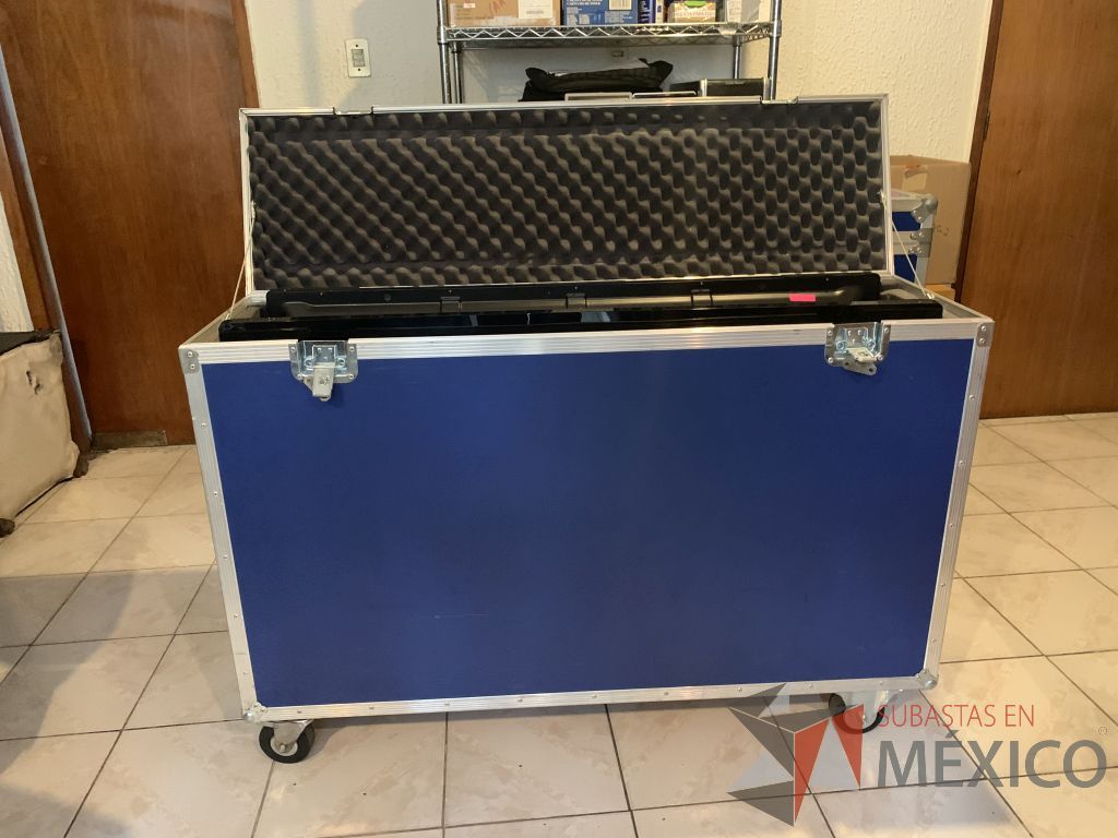 Lote 111 - Case para pantalla - Imagen 3