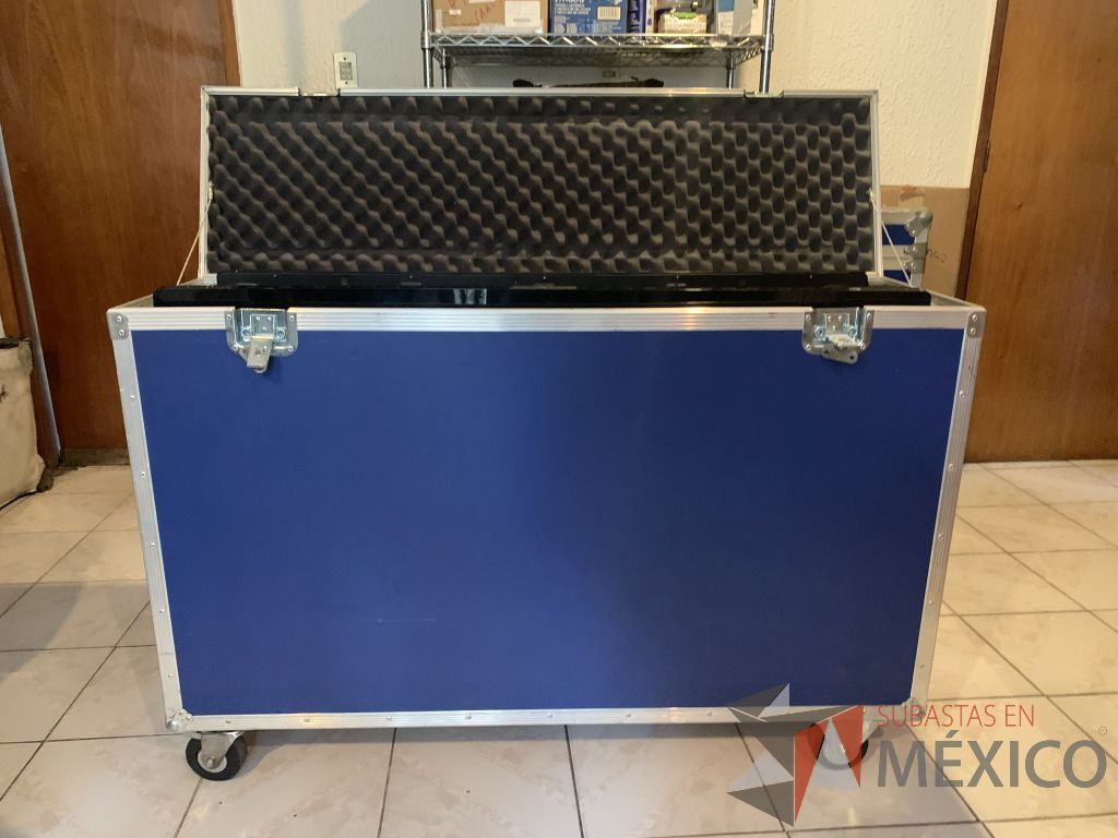 Lote 111 - Case para pantalla - Imagen 4
