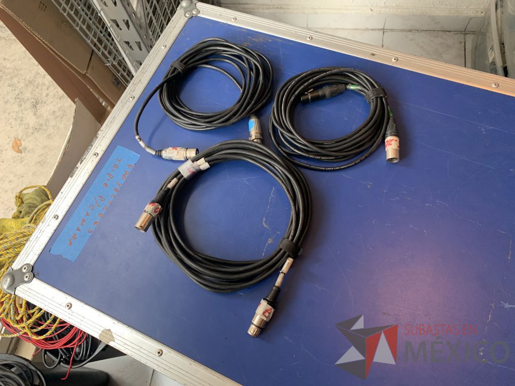 Lote 117 - 27 Cables plug, 49 Cable Canon, 62 Cables RCA ... - Imagen 35