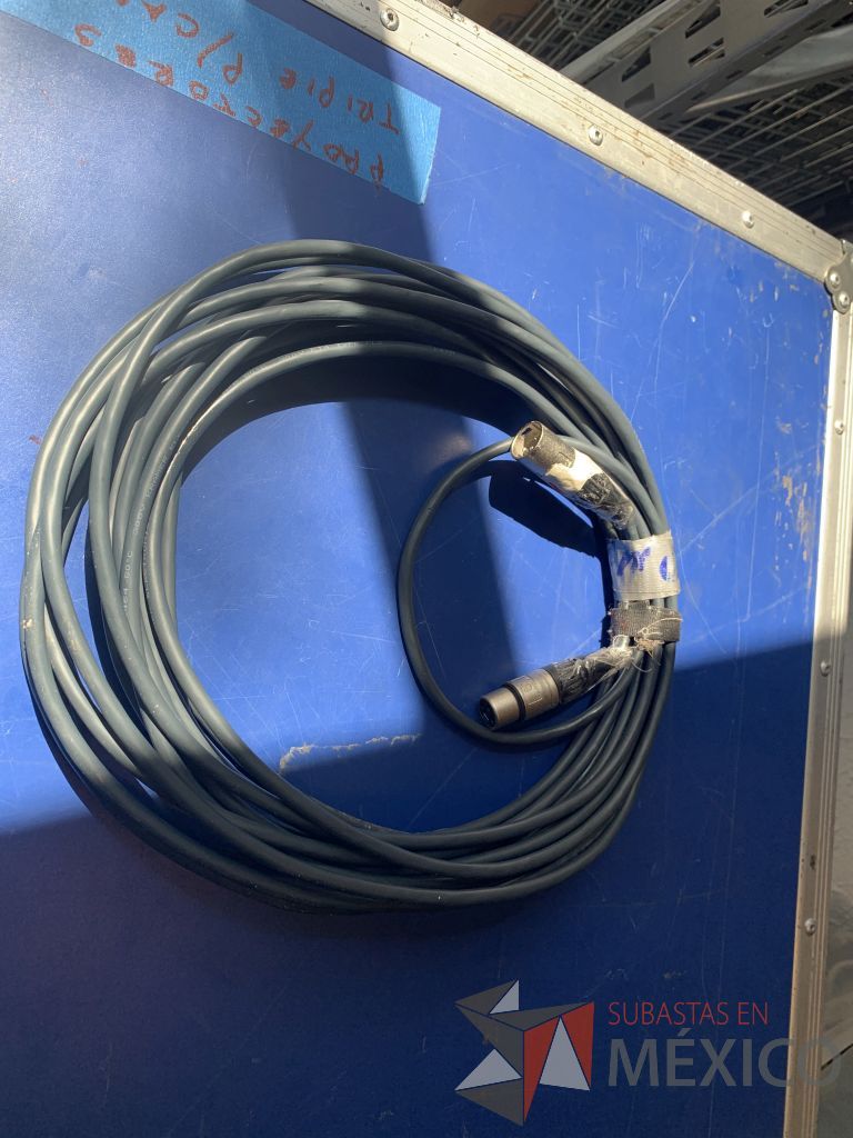 Lote 117 - 27 Cables plug, 49 Cable Canon, 62 Cables RCA ... - Imagen 3