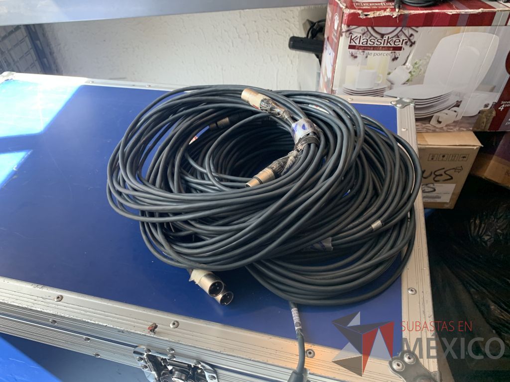 Lote 117 - 27 Cables plug, 49 Cable Canon, 62 Cables RCA ... - Imagen 8