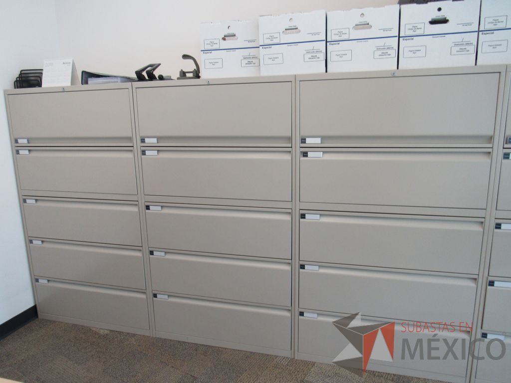 Lote 005 - Archivero horizontal metálicos de 4 cajones y 1 gaveta superior - Imagen 7