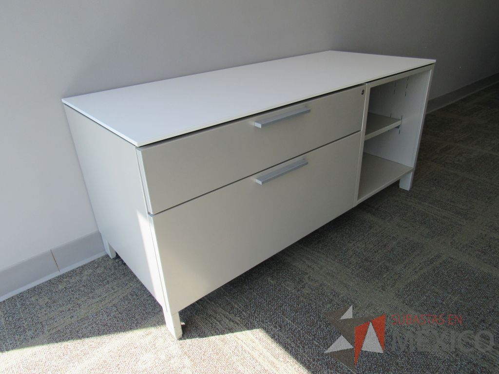 Lote 061 - Estación de trabajo para 2 personas y Credenza con 2 cajones - Imagen 6