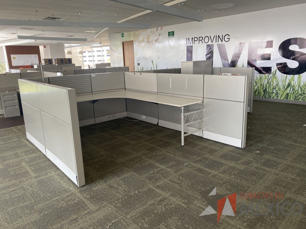 Lote 061 - Estación de trabajo para 2 personas y Credenza con 2 cajones - Imagen 20