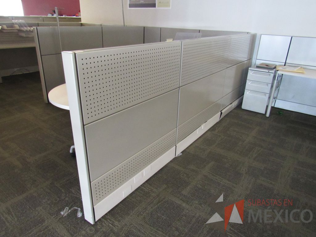 Lote 066 - Estación de trabajo para 2 personas y Credenzas con 2 cajones y 1 entrepaño - Imagen 2