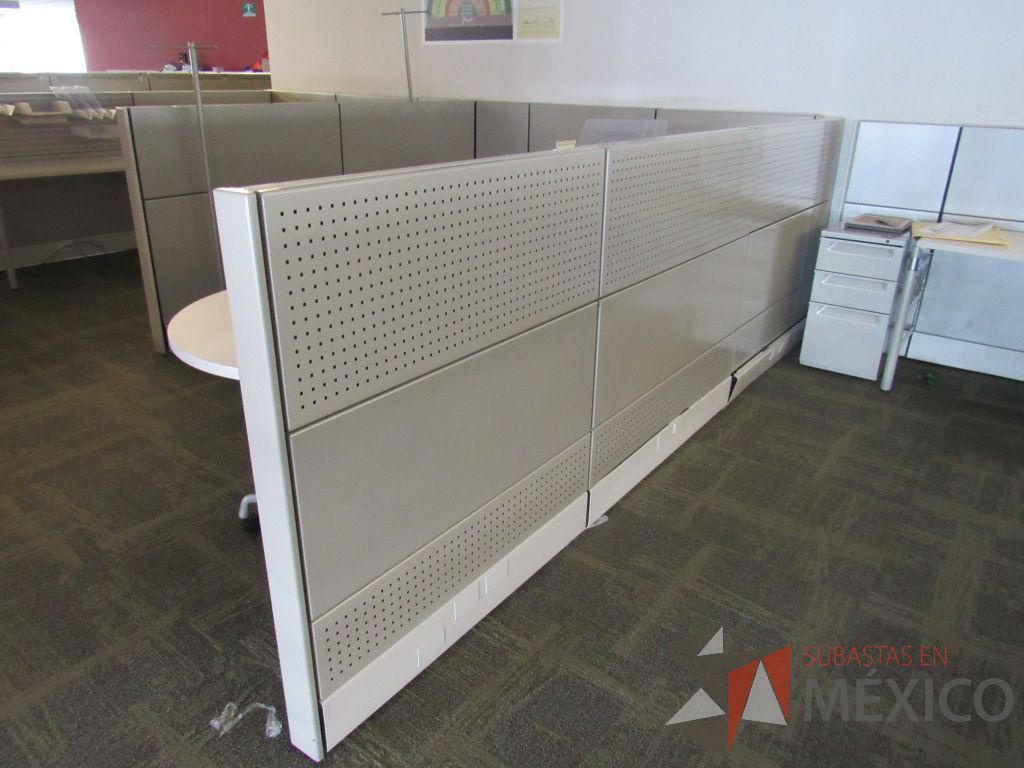 Lote 066 - Estación de trabajo para 2 personas y Credenzas con 2 cajones y 1 entrepaño - Imagen 3