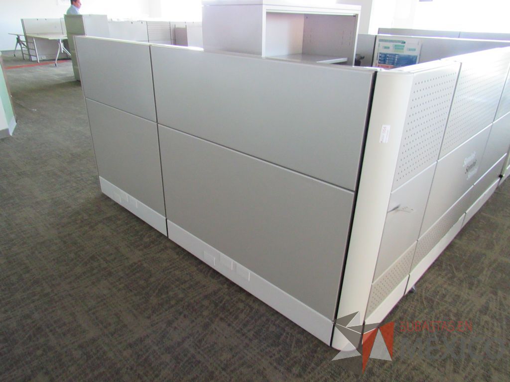 Lote 061 - Estación de trabajo para 2 personas y Credenza con 2 cajones - Imagen 13