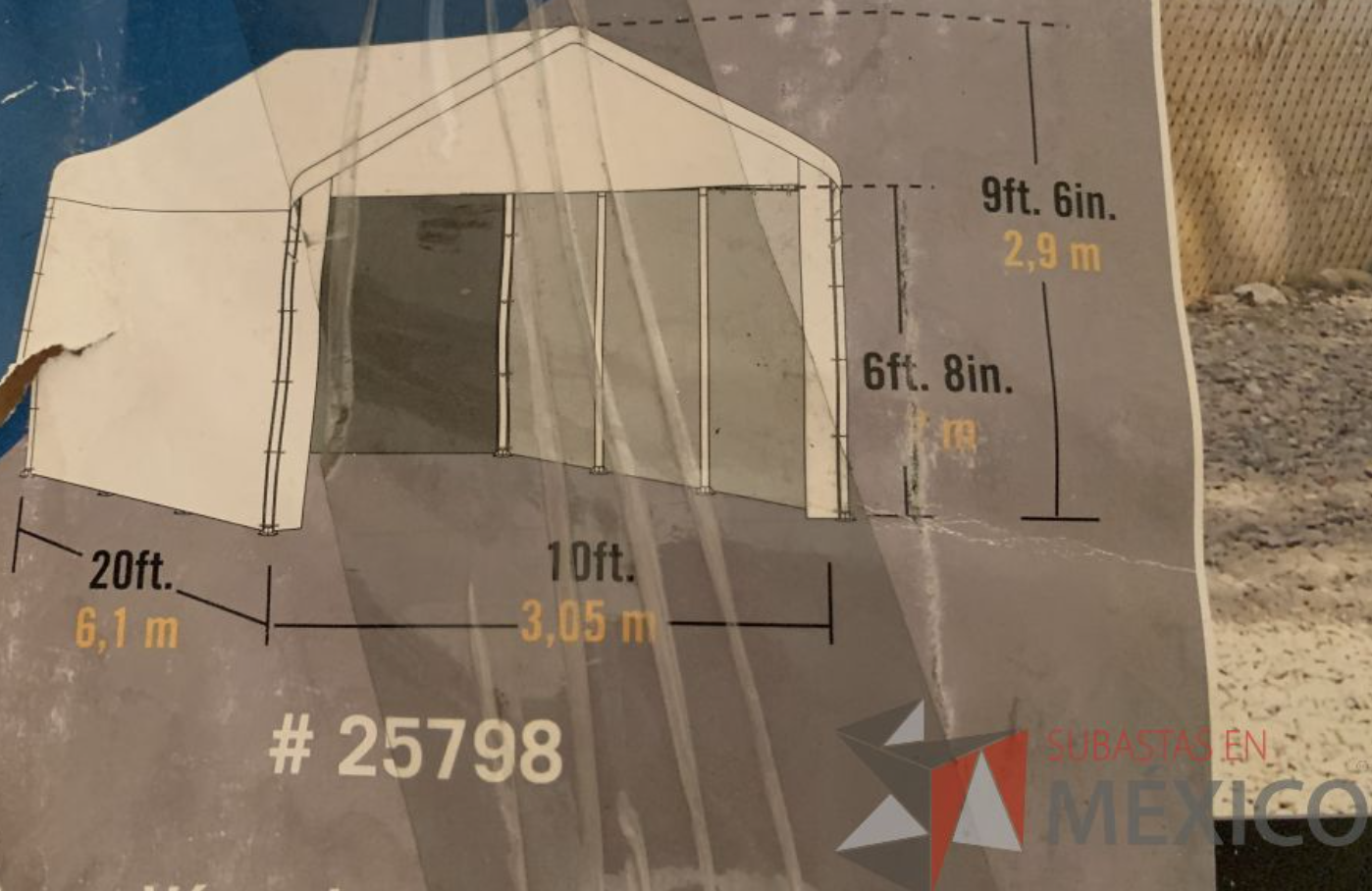Lote 088 - Carpa multiusos, con postes metálicos y estructura de soporte