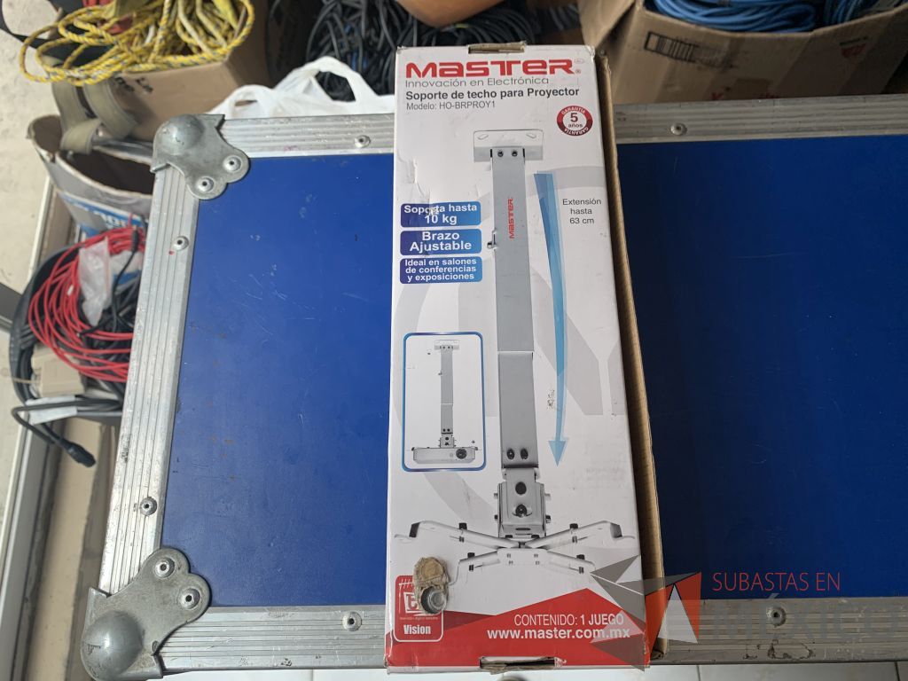 Lote 145 - 2 Soportes de techo para video proyector c/extension hasta 1 mt y 1 soporte de techo para video proyector c/extension hasta 63cms. - Imagen 14