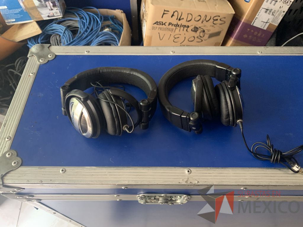 Lote 142 - 3 audifonos orejera marca Pionner y 2 juegos de Walkie Talkie marca Midland - Imagen 8