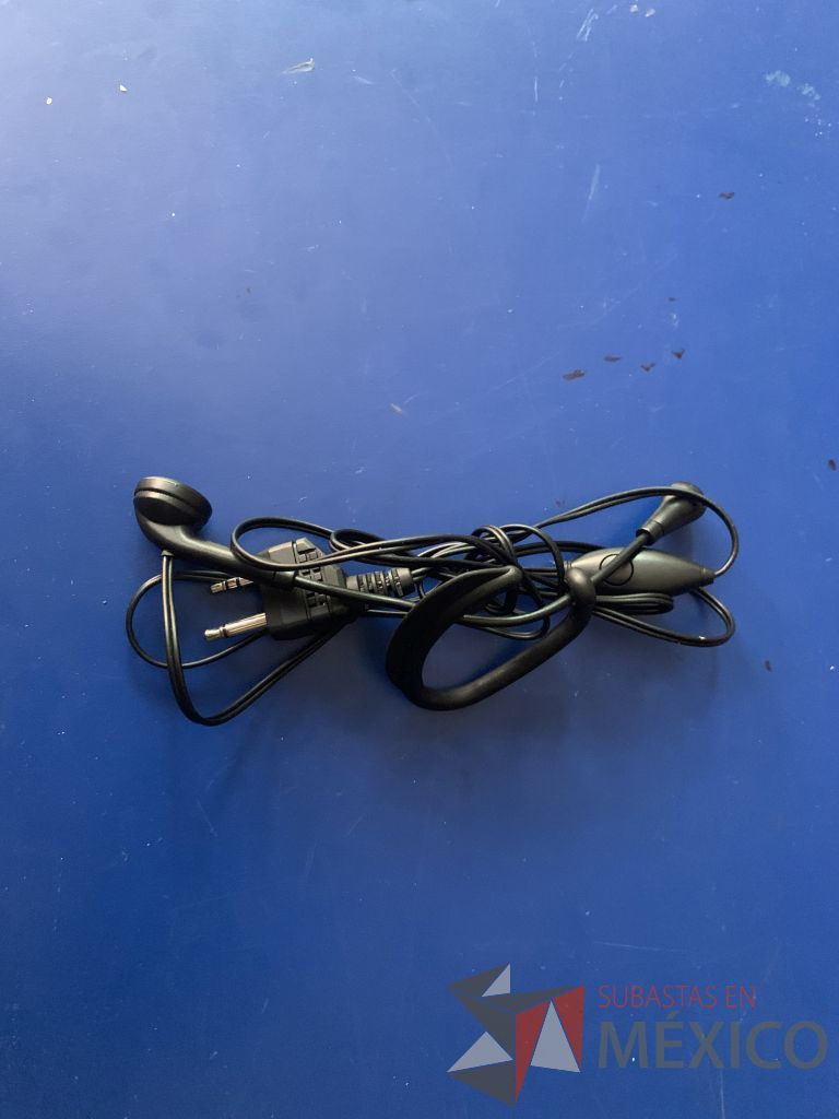Lote 142 - 3 audifonos orejera marca Pionner y 2 juegos de Walkie Talkie marca Midland - Imagen 24