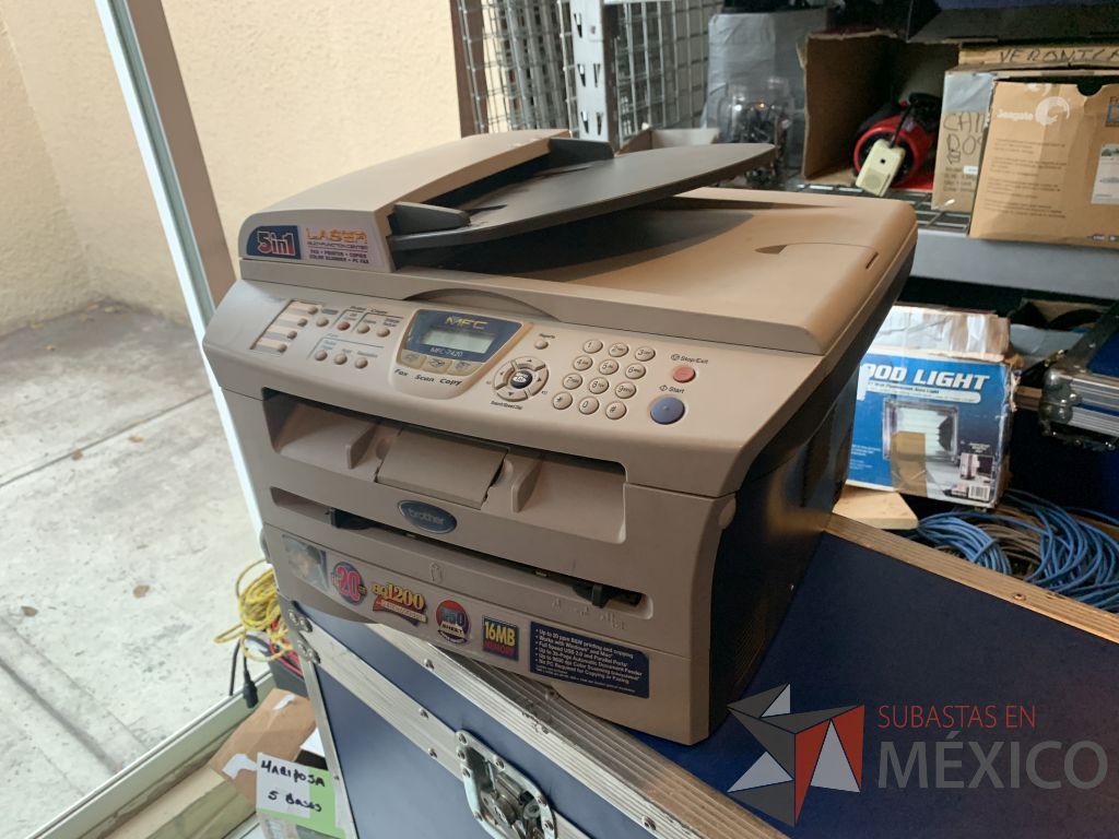 Lote 146 - 4 multifuncionales laser marca Brother (MFC7420,DCP8080DN,DCP7040) y 1 Impresora laser marca HP