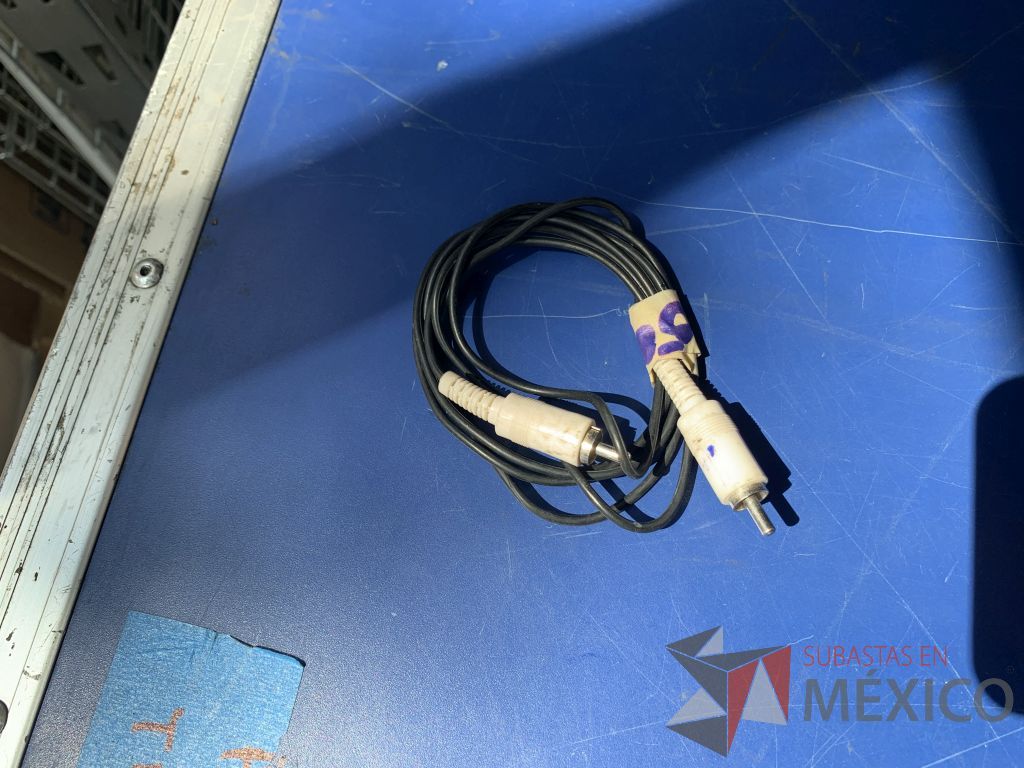 Lote 116 - 62 cables genericos RCA a varias terminales y varias medidas - Imagen 29