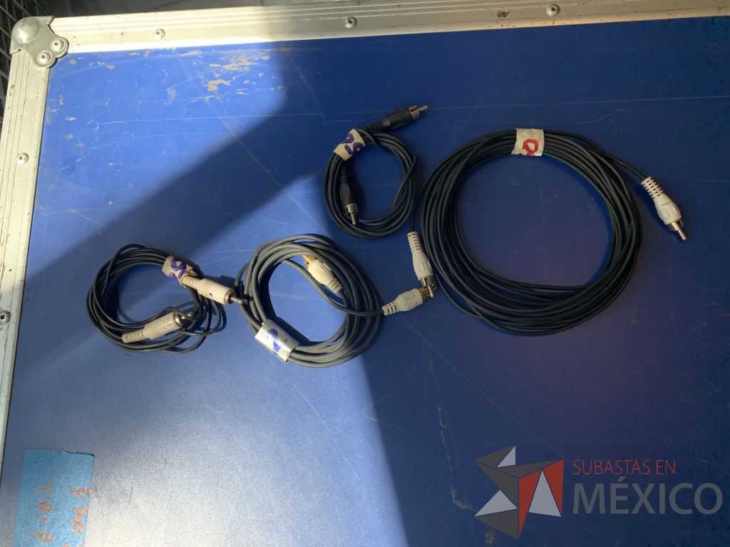 Lote 116 - 62 cables genericos RCA a varias terminales y varias medidas - Imagen 31