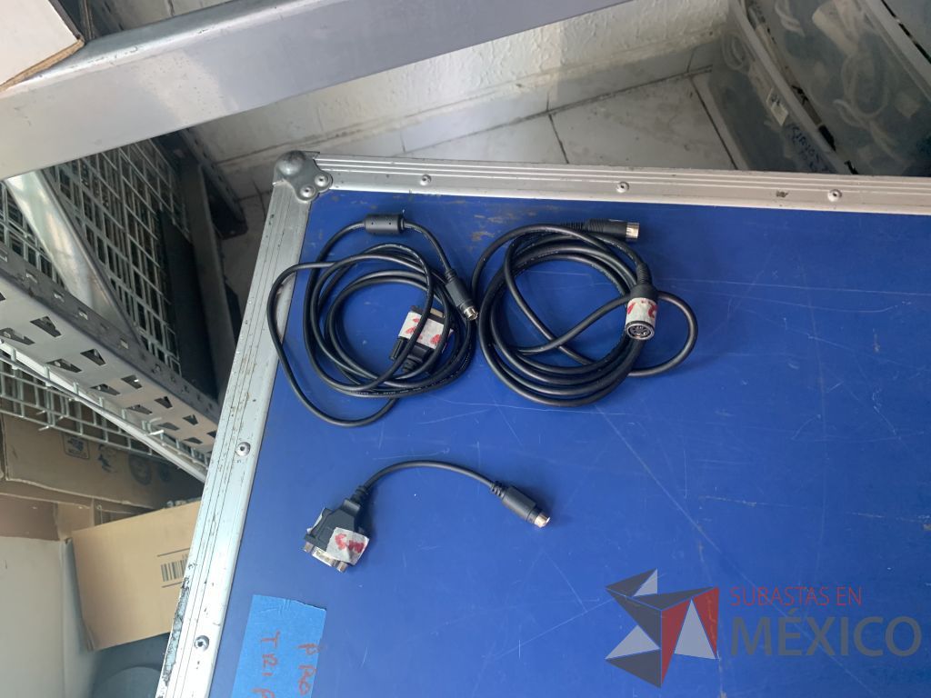 Lote 117 - 60 Cables varias terminales ( DVI, S-video,Mini Din,USB ) varias medidas - Imagen 33