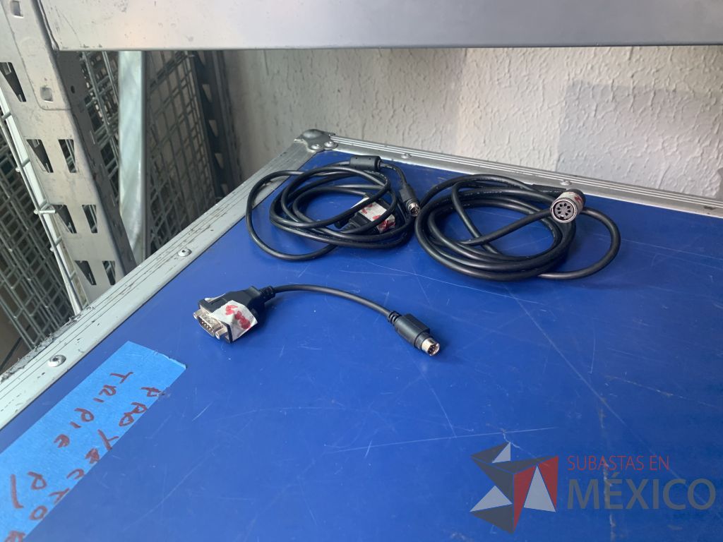 Lote 117 - 60 Cables varias terminales ( DVI, S-video,Mini Din,USB ) varias medidas - Imagen 34