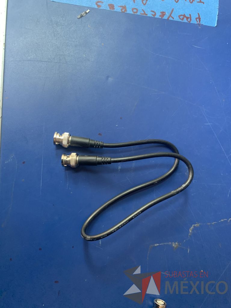 Lote 117 - 60 Cables varias terminales ( DVI, S-video,Mini Din,USB ) varias medidas - Imagen 9