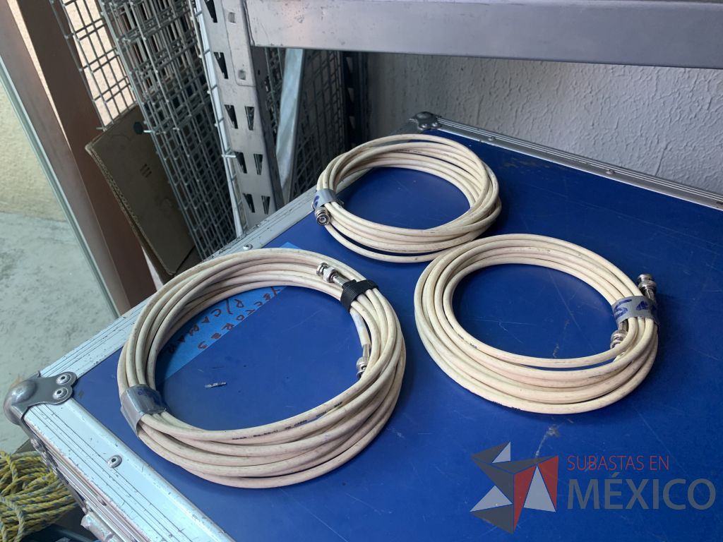 Lote 117 - 60 Cables varias terminales ( DVI, S-video,Mini Din,USB ) varias medidas - Imagen 7
